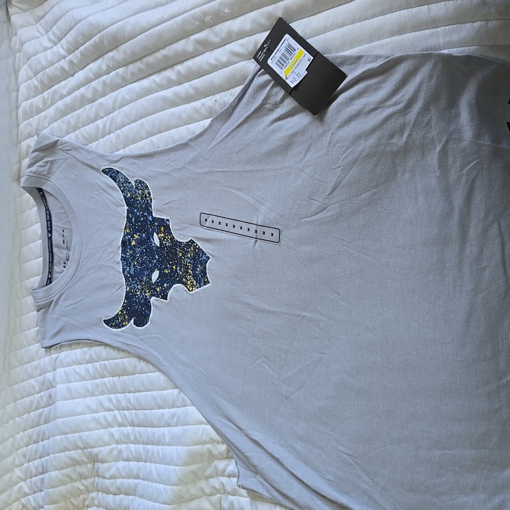 Under Armour loose tank top   UA PIT ROCK BRAHMA BULL TANK